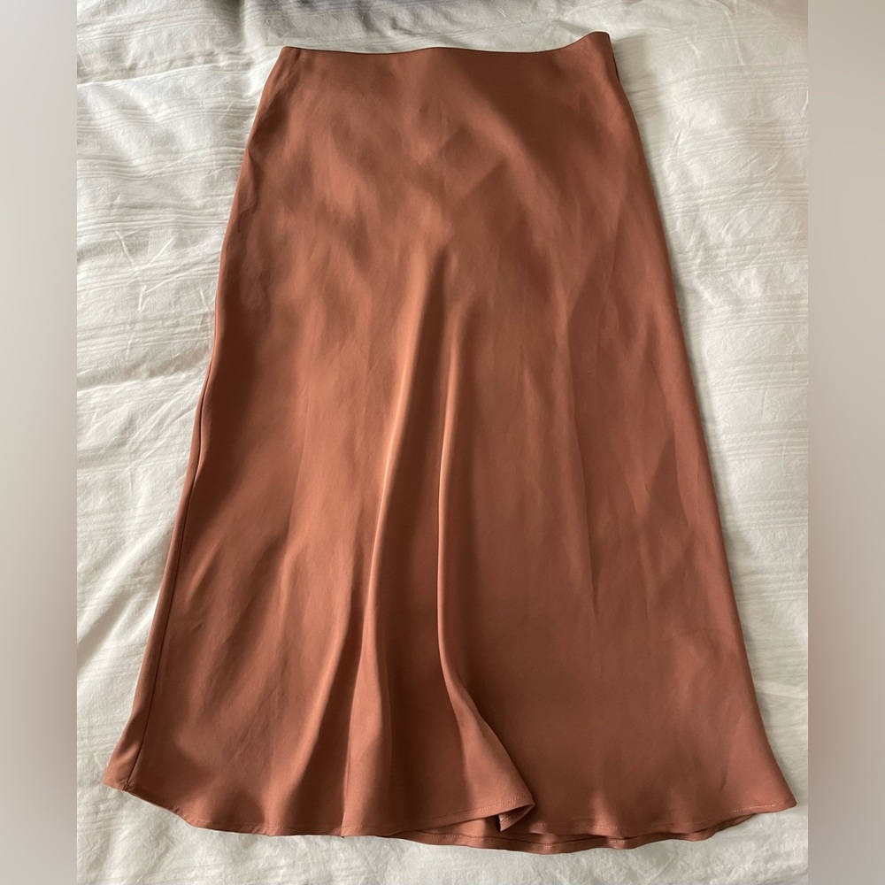 Banana republic copper coloured silk-like midi slip skirt